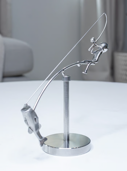 Niemals Aufhören Fischer-Balance-Skulptur